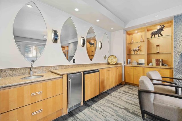 3505 Sage Road 1508, Houston, TX 77056