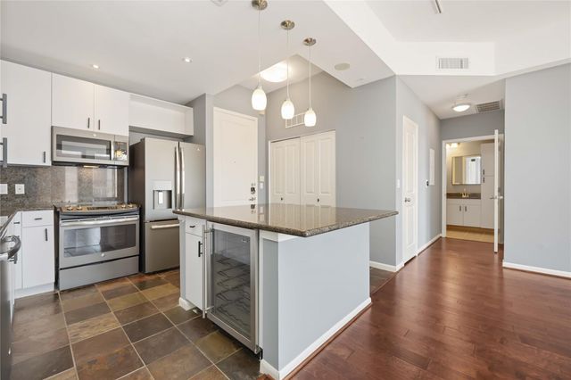 3505 Sage Road 1508, Houston, TX 77056