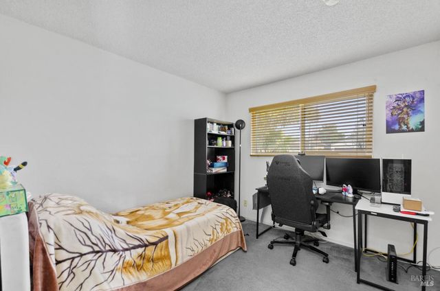 19295 Junipero Serra Dr, Sonoma, CA 95476