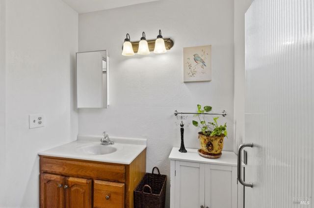 19295 Junipero Serra Dr, Sonoma, CA 95476