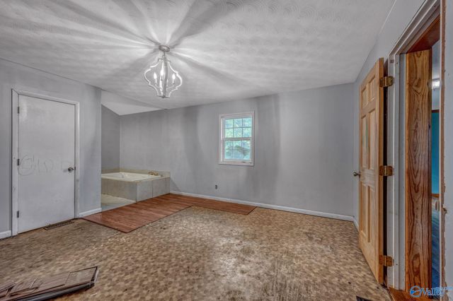 233 Sims Road SW, Decatur, AL 35603