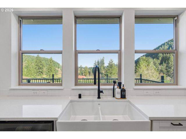 43508 Ne YALE BRIDGE Rd, Amboy, WA 98601