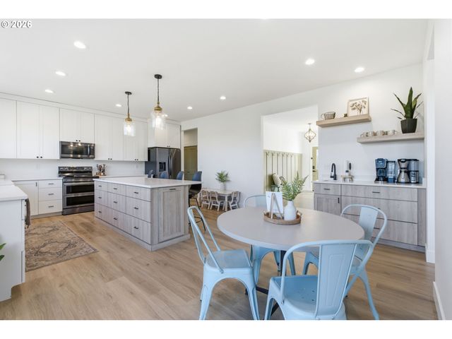 43508 Ne YALE BRIDGE Rd, Amboy, WA 98601