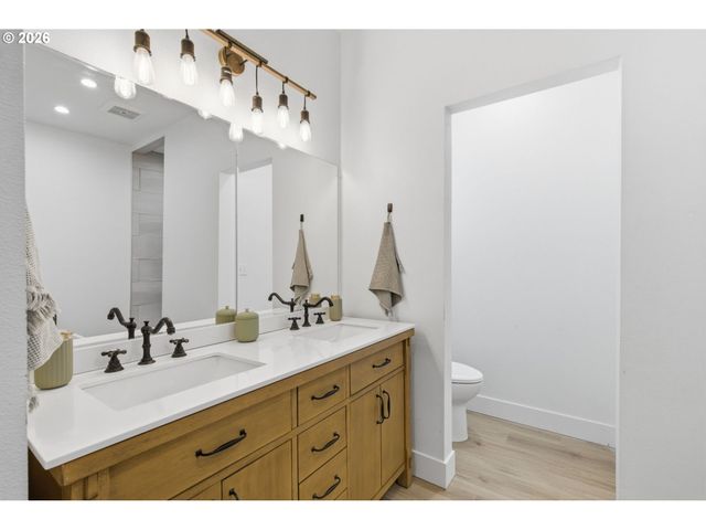 43508 Ne YALE BRIDGE Rd, Amboy, WA 98601