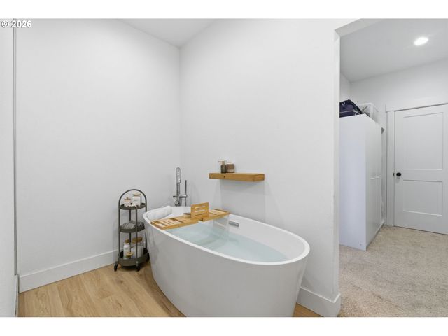 43508 Ne YALE BRIDGE Rd, Amboy, WA 98601