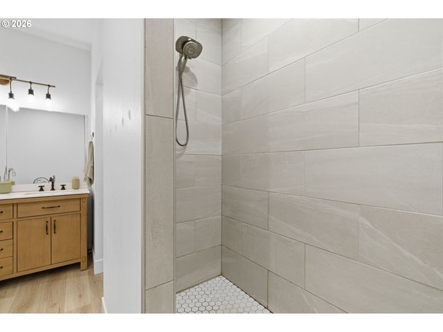 43508 Ne YALE BRIDGE Rd, Amboy, WA 98601