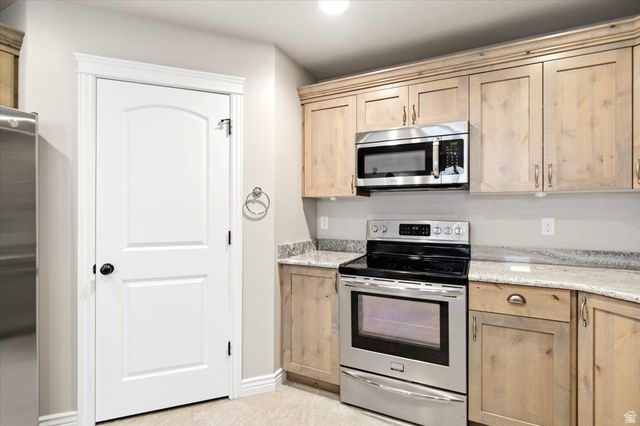 2195 E 1075 N, Layton, UT 84040