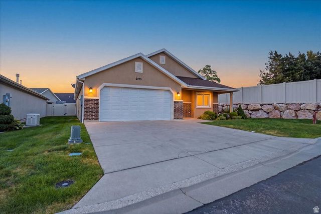 2195 E 1075 N, Layton, UT 84040