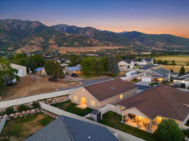 2195 E 1075 N, Layton, UT 84040
