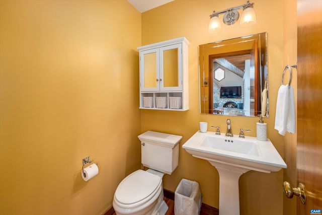 327 CRAWFORDS EDGE, Roseland, VA 22967