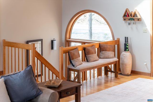 327 CRAWFORDS EDGE, Roseland, VA 22967