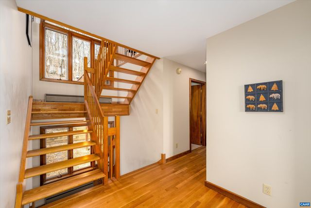 327 CRAWFORDS EDGE, Roseland, VA 22967