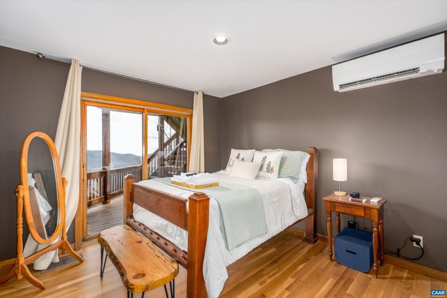 327 CRAWFORDS EDGE, Roseland, VA 22967