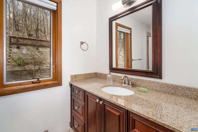 327 CRAWFORDS EDGE, Roseland, VA 22967