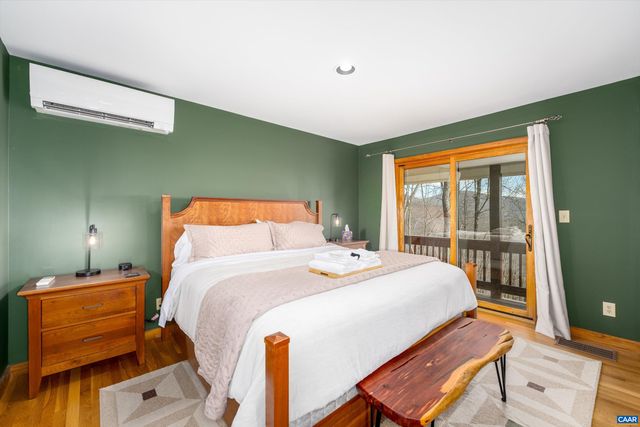 327 CRAWFORDS EDGE, Roseland, VA 22967