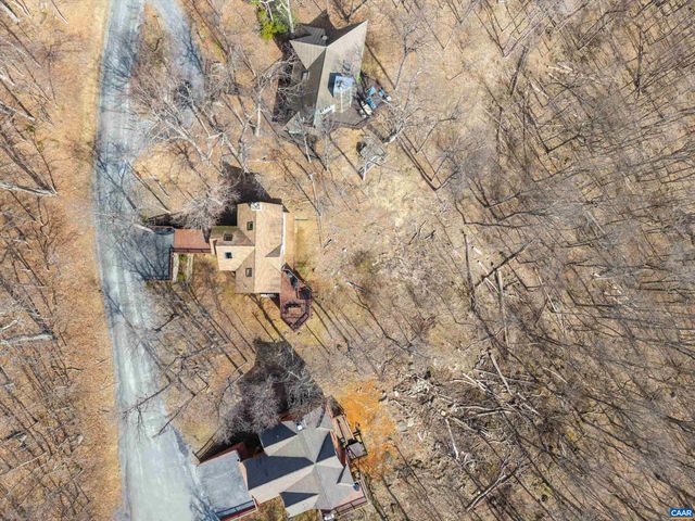 327 CRAWFORDS EDGE, Roseland, VA 22967