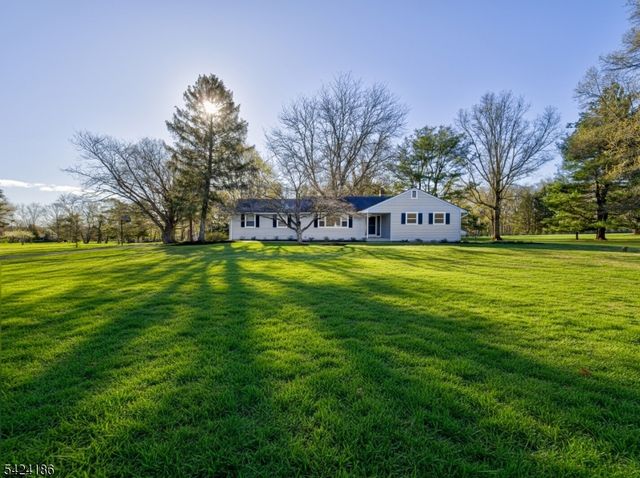 107 Old Farm Rd, Readington Twp., NJ 08889