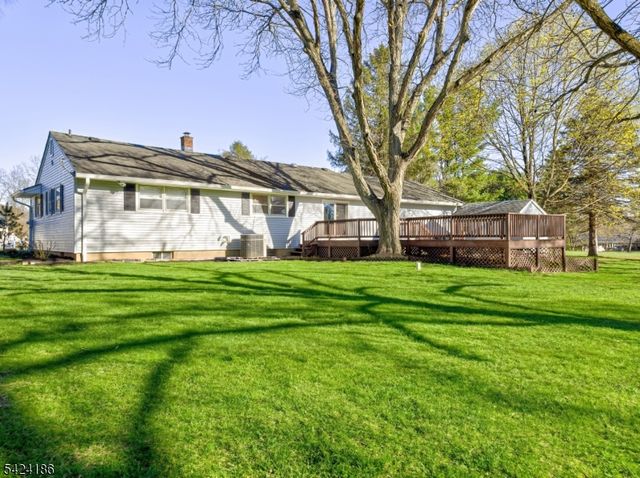 107 Old Farm Rd, Readington Twp., NJ 08889