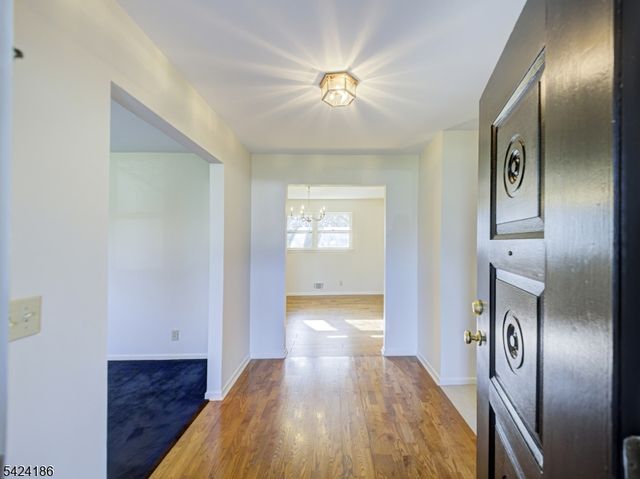 107 Old Farm Rd, Readington Twp., NJ 08889