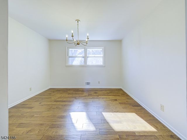 107 Old Farm Rd, Readington Twp., NJ 08889