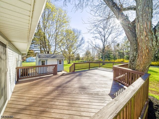 107 Old Farm Rd, Readington Twp., NJ 08889