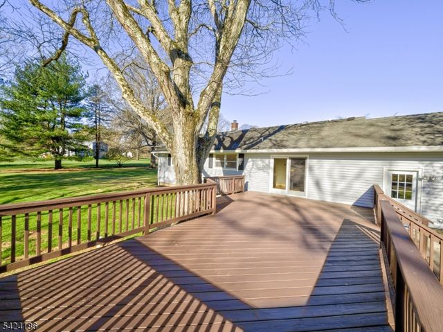 107 Old Farm Rd, Readington Twp., NJ 08889