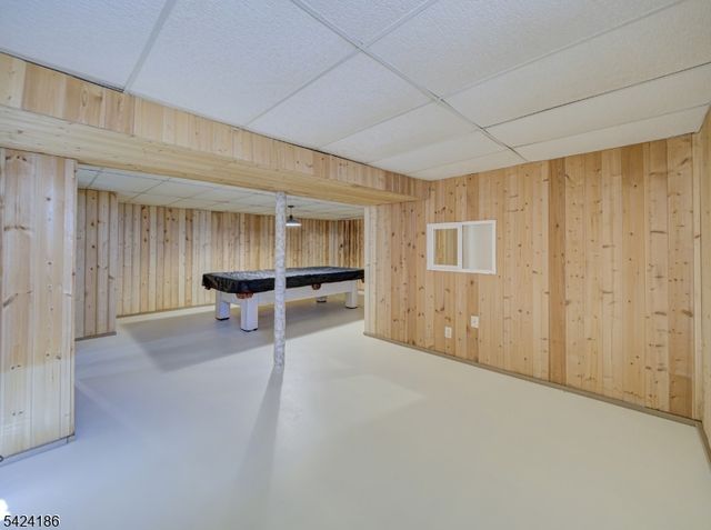 107 Old Farm Rd, Readington Twp., NJ 08889