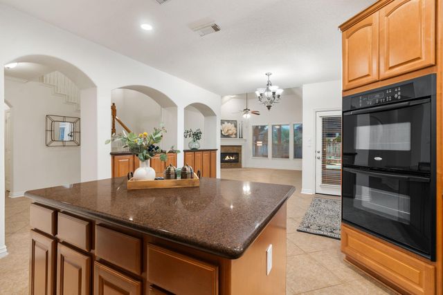 307 Arbor Ridge Lane, Conroe, TX 77384