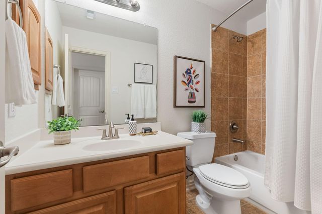 307 Arbor Ridge Lane, Conroe, TX 77384