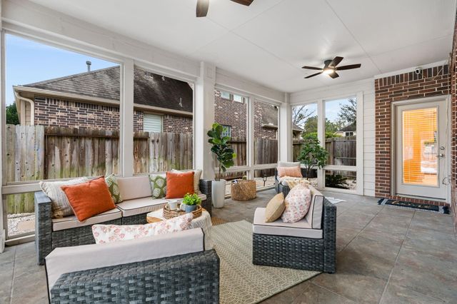 307 Arbor Ridge Lane, Conroe, TX 77384