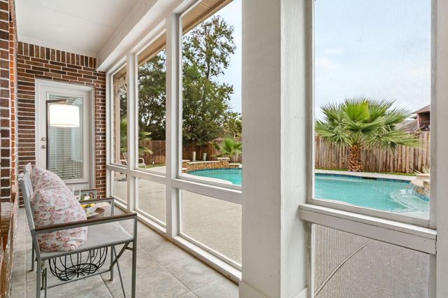 307 Arbor Ridge Lane, Conroe, TX 77384