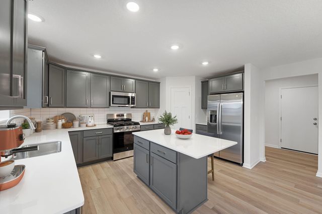 10531 Glenbrook Avenue S, Cottage Grove, MN 55016