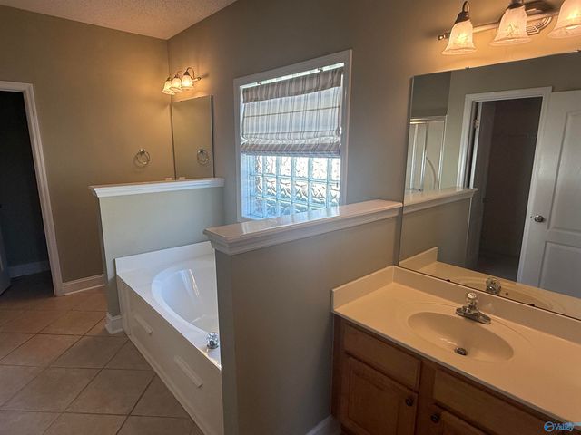 5005 Liberty Park Circle, Owens Cross Roads, AL 35763