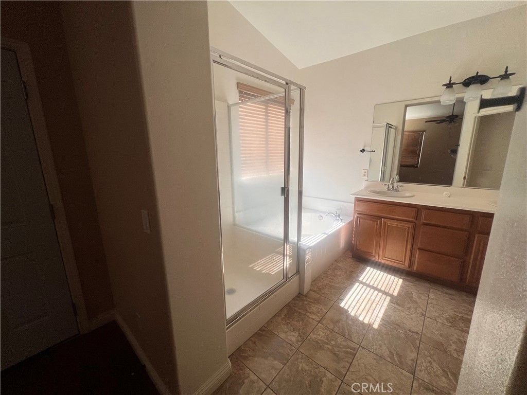 Image 16 of property listing at 13745 Bayberry, Victorville, CA 92392