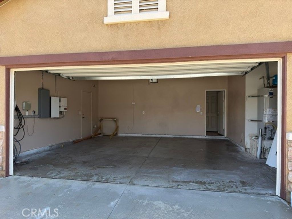 Image 17 of property listing at 13745 Bayberry, Victorville, CA 92392