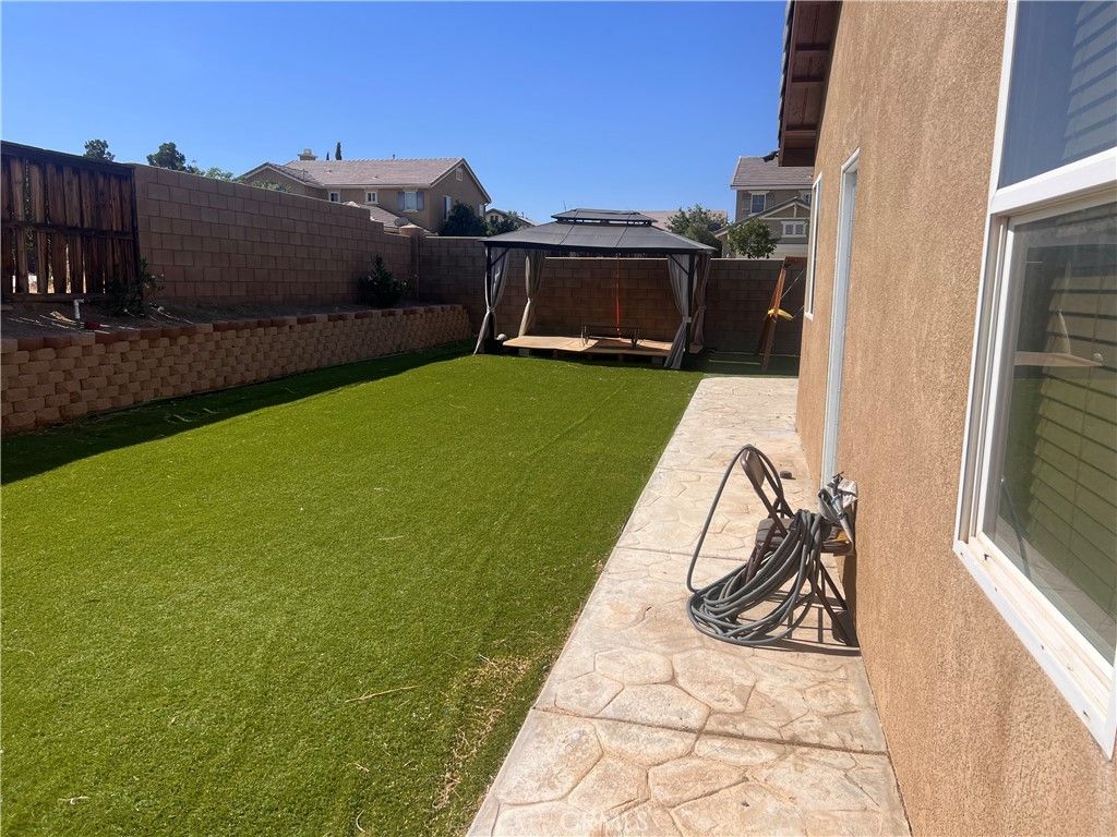 Image 23 of property listing at 13745 Bayberry, Victorville, CA 92392