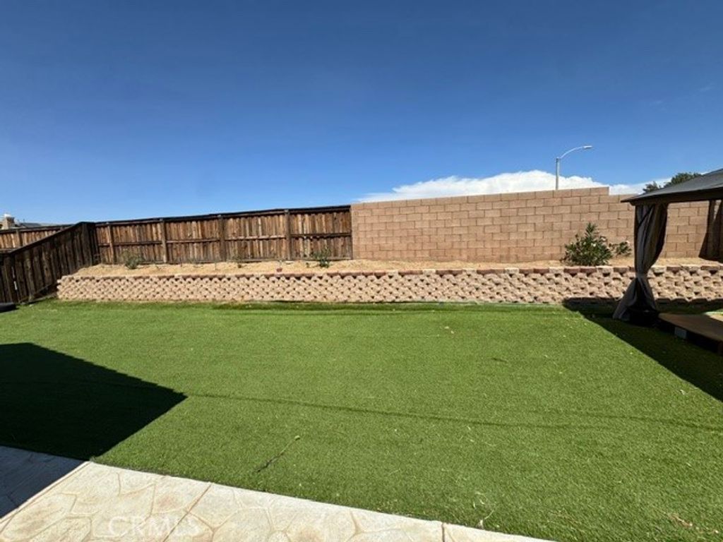 Image 25 of property listing at 13745 Bayberry, Victorville, CA 92392