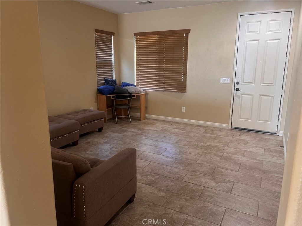 Image 4 of property listing at 13745 Bayberry, Victorville, CA 92392