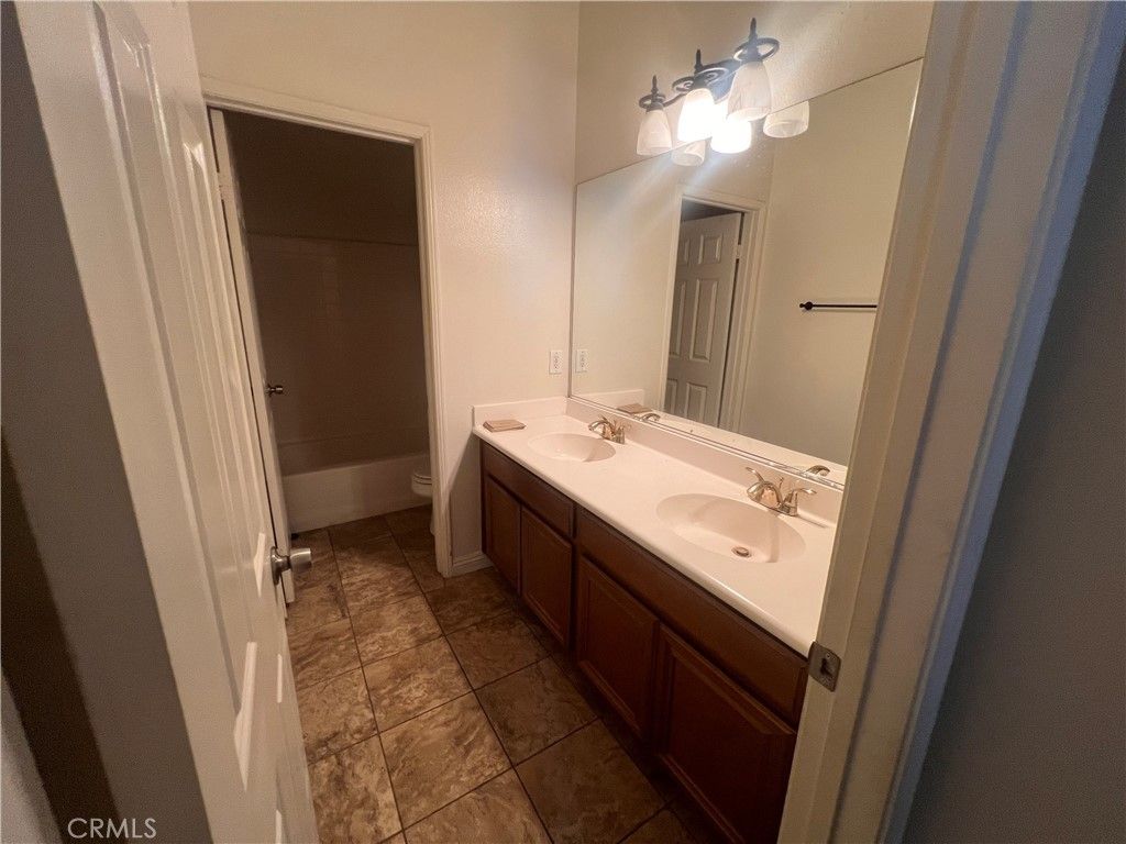 Image 8 of property listing at 13745 Bayberry, Victorville, CA 92392