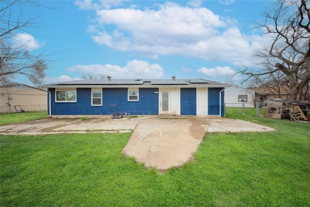 106 Glenview Place, Hutchins, TX 75141
