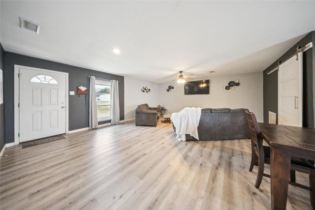 106 Glenview Place, Hutchins, TX 75141