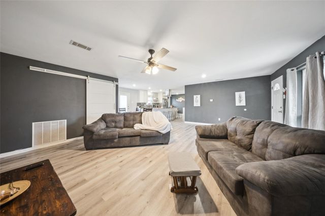 106 Glenview Place, Hutchins, TX 75141