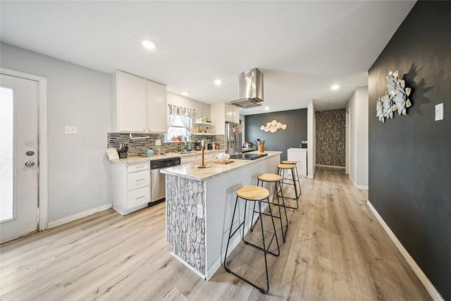 106 Glenview Place, Hutchins, TX 75141