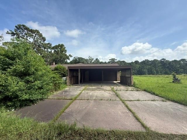 820 Avenue L, Dickinson, TX 77539