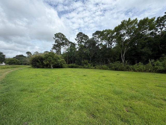 820 Avenue L, Dickinson, TX 77539