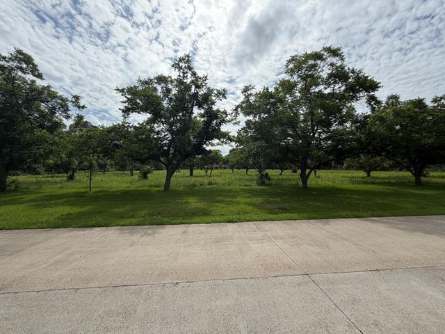 820 Avenue L, Dickinson, TX 77539