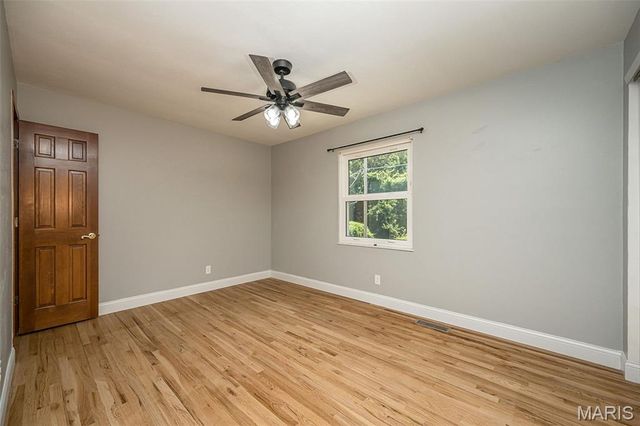 4184 Lisieux Lane, Oakville, MO 63129