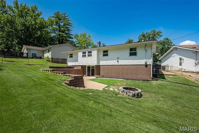 4184 Lisieux Lane, Oakville, MO 63129