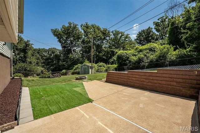 4184 Lisieux Lane, Oakville, MO 63129