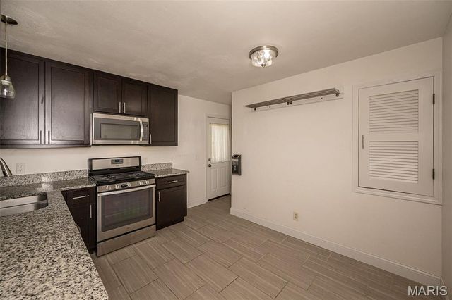 4184 Lisieux Lane, Oakville, MO 63129